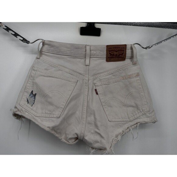 Levi's Women's 501 Cut Off Jean Shorts, Size 24  High Waist Washed Indigo‎ - Picture 4 of 9